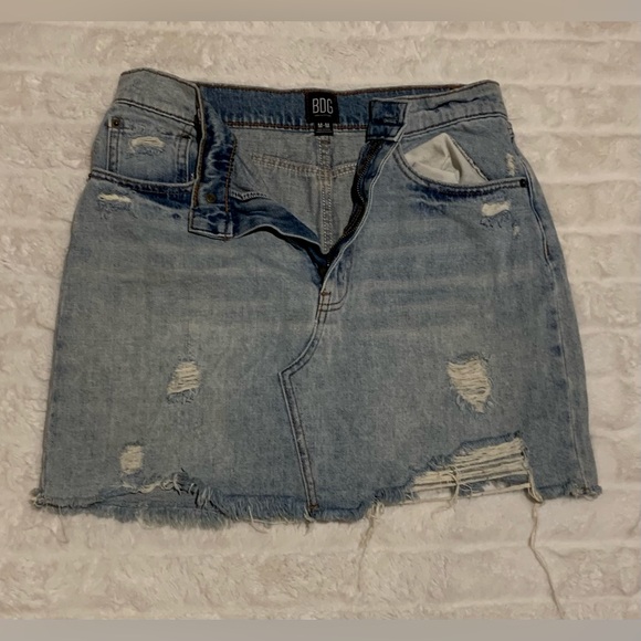 Pre loved jean mini skirt by BDG size medium - Picture 1 of 3